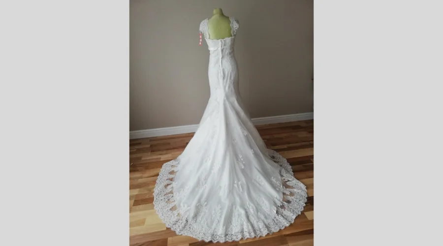 Suknia ślubna Perle Biały Piękny Koronkowy Tren 38